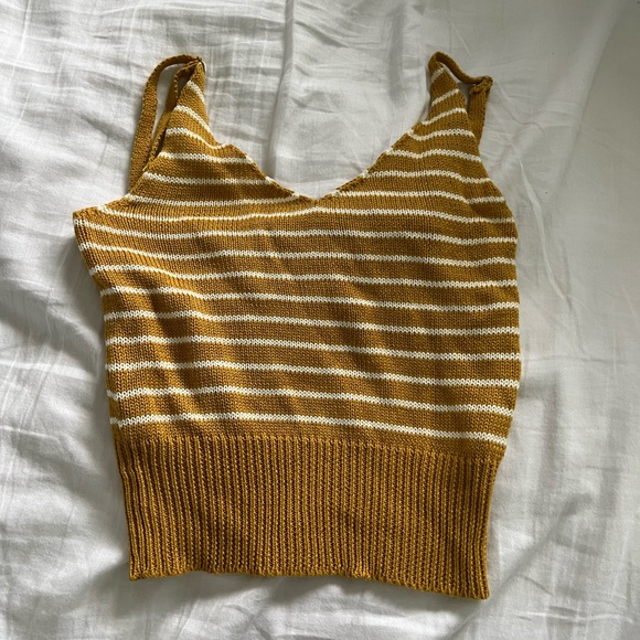 Never worn Mustard tank with white horizontal stripes - Picture 3 of 7